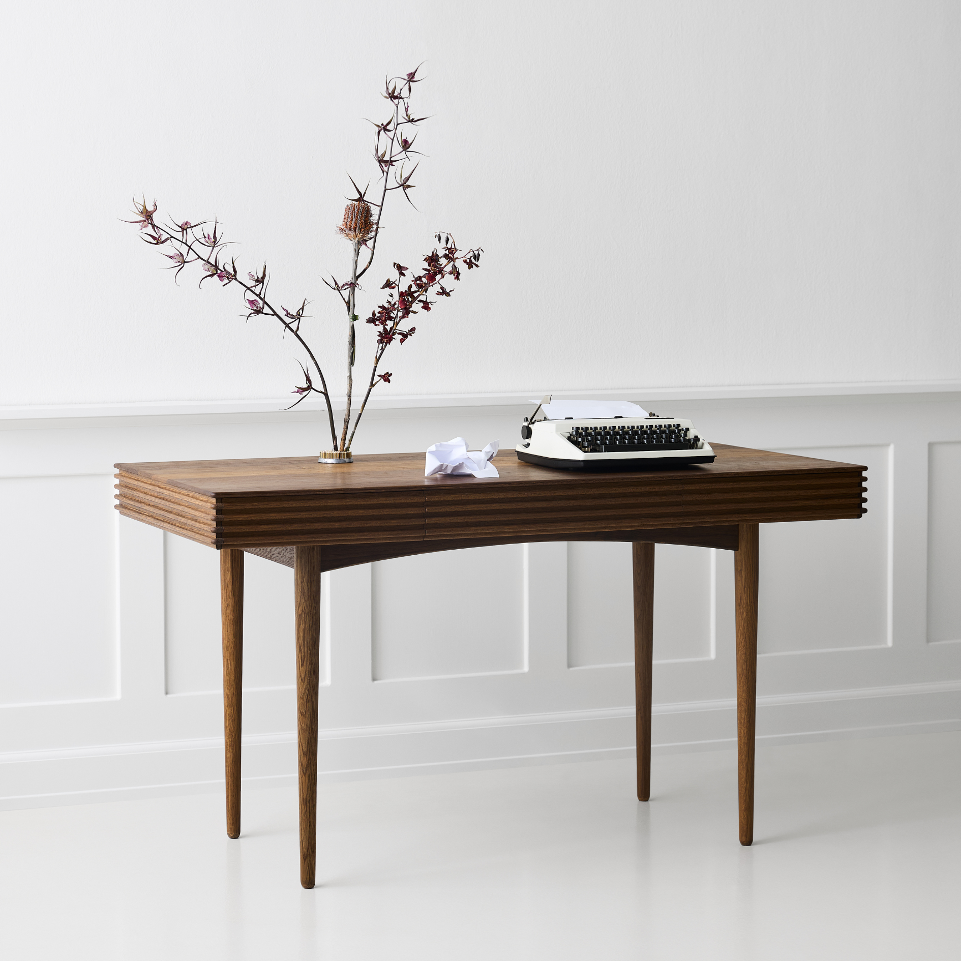 Groove Desk